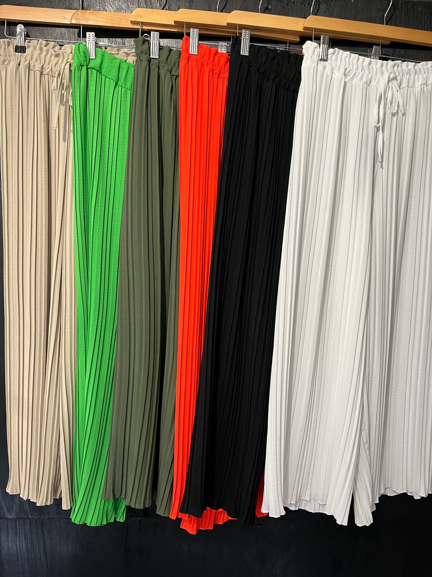 ladies full pleated trouser