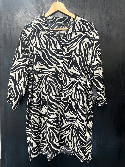 animal printed long Button shirt with button roll sleeves