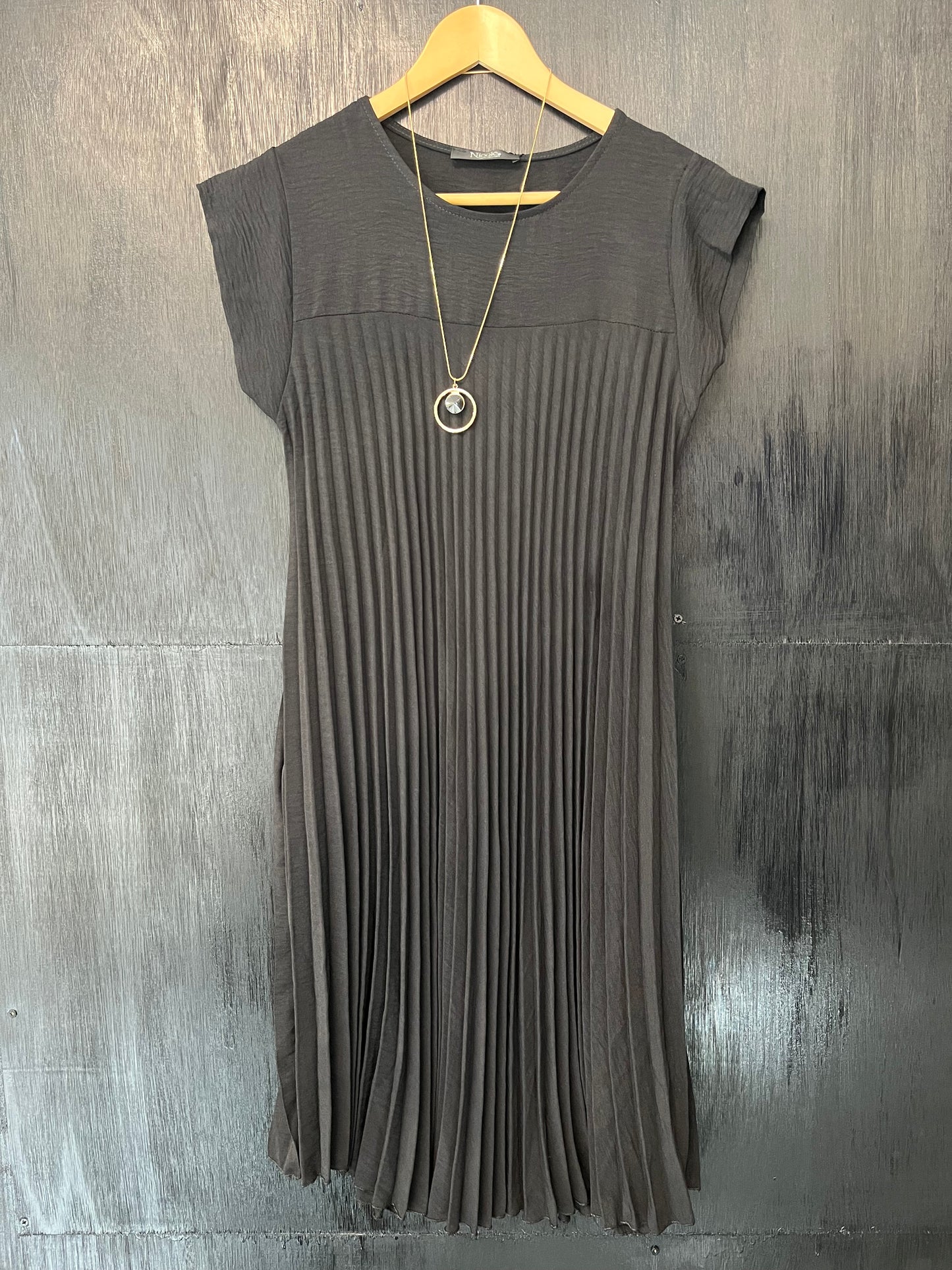 pleated doll dress with necklace