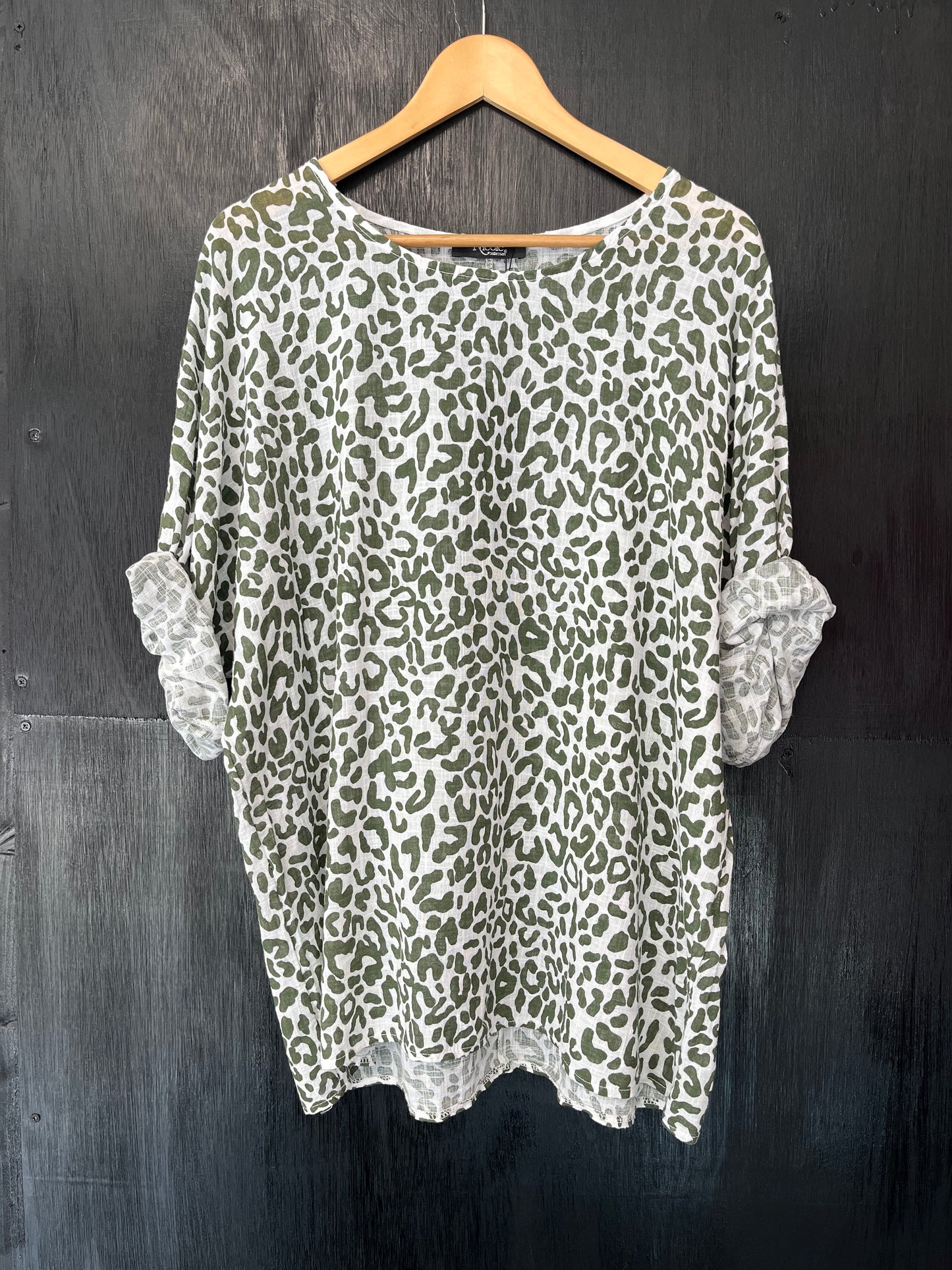 animal printed roll slv top