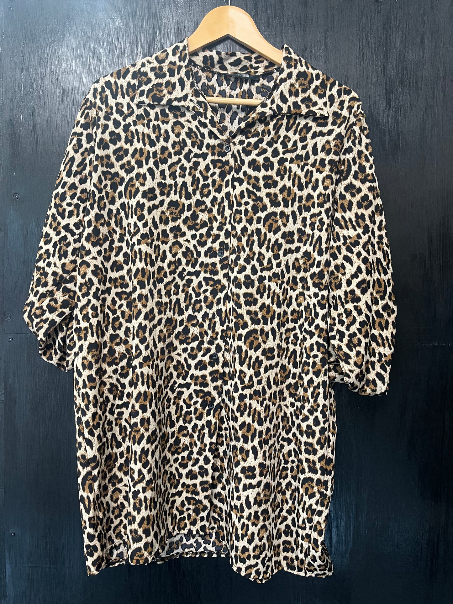 animal printed long Button shirt with button roll sleeves