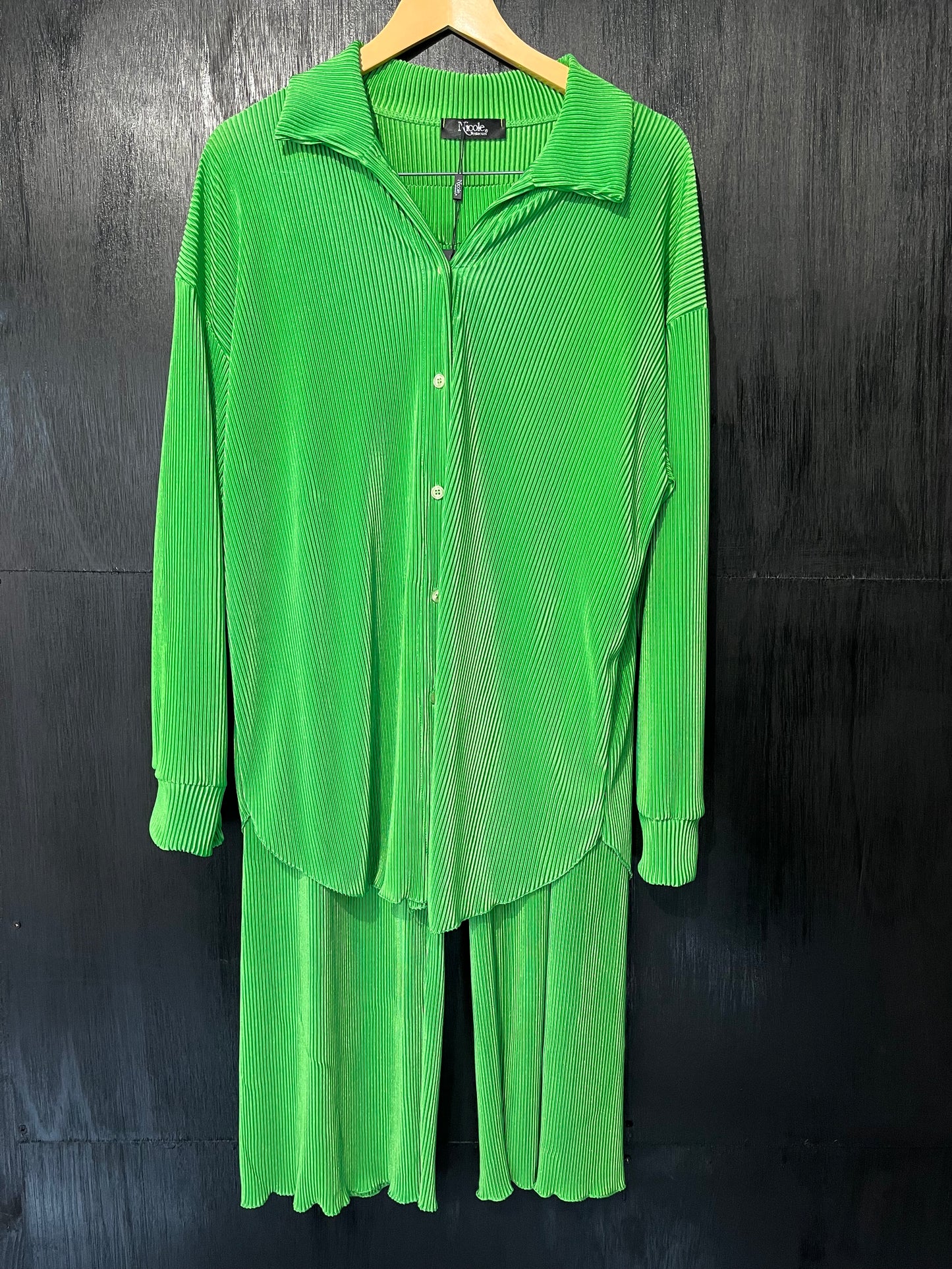 ladies 2pc plisse shirt and trouser set