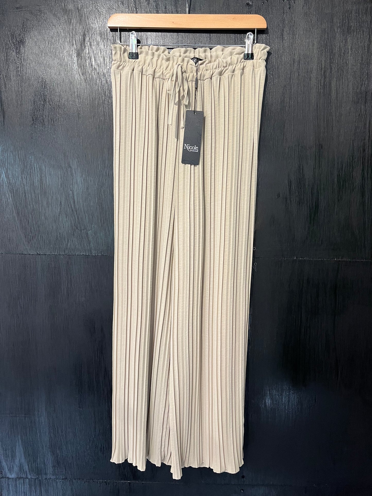 ladies full pleated trouser