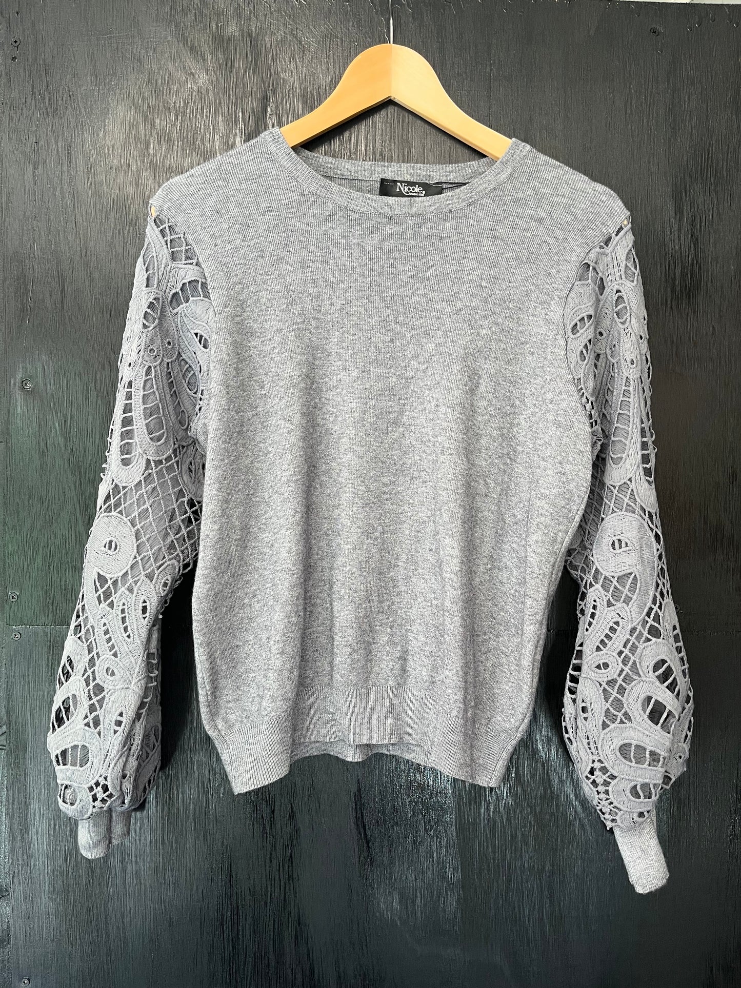 chunky knit jumper with beautiful crochet sleeves with knitted cuffs