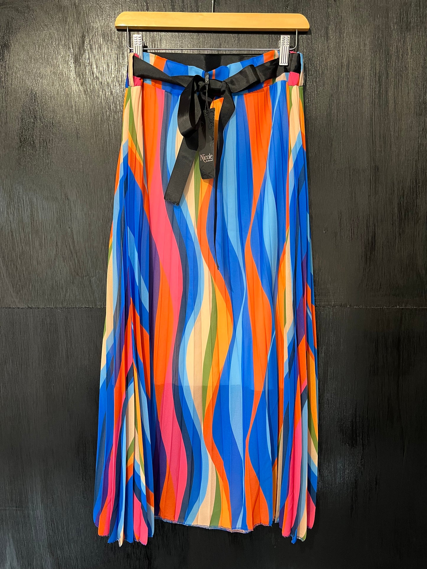 Puchi Printed plisse skirt with tie belt