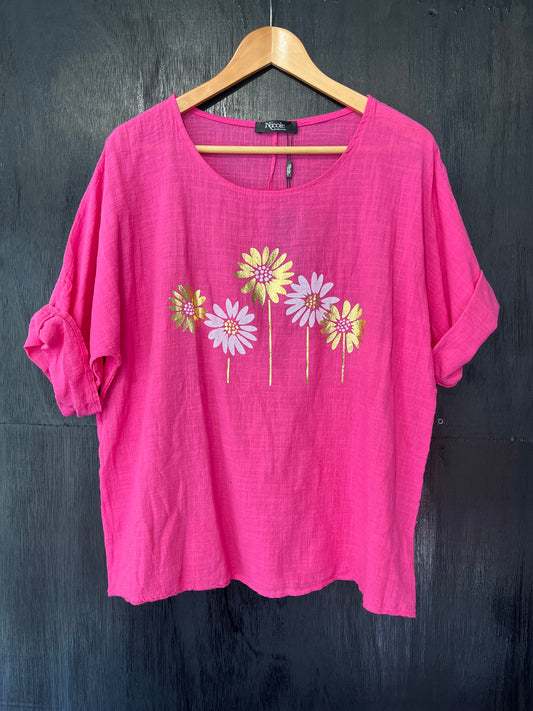 foil daisy print roll slv tee on natural cotton cheesecloth